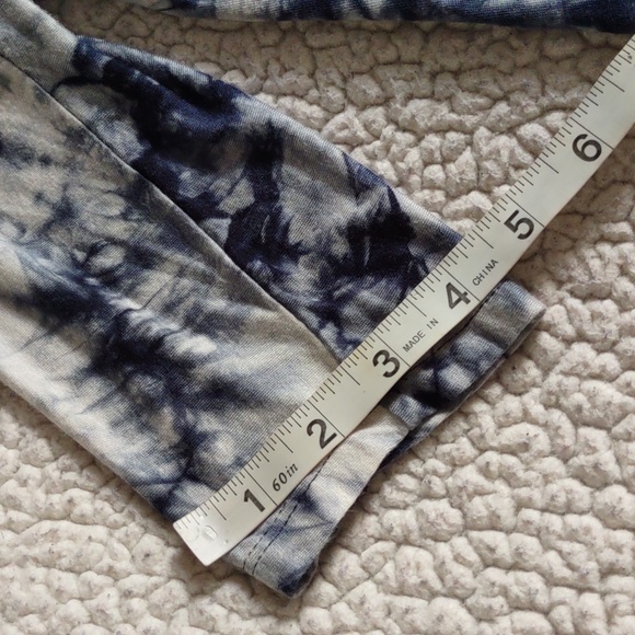 Two Sisters M/L Blue Tie Dye High Low Asymmetrical Hem Quarter Sleeve Tunic Top - Picture 7 of 13